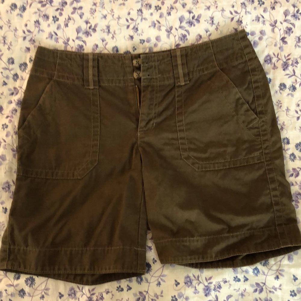Eddie Bauer Women’s Ripstop Cotton Shorts sz 4